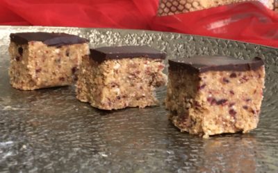 Chocolate nut and seed bar