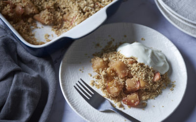 Healthy apple crumble